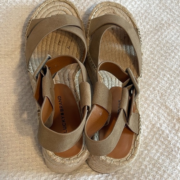 NEW Lucky Brand Audrinah Wedge‎ Tan size 10 - Picture 7 of 10